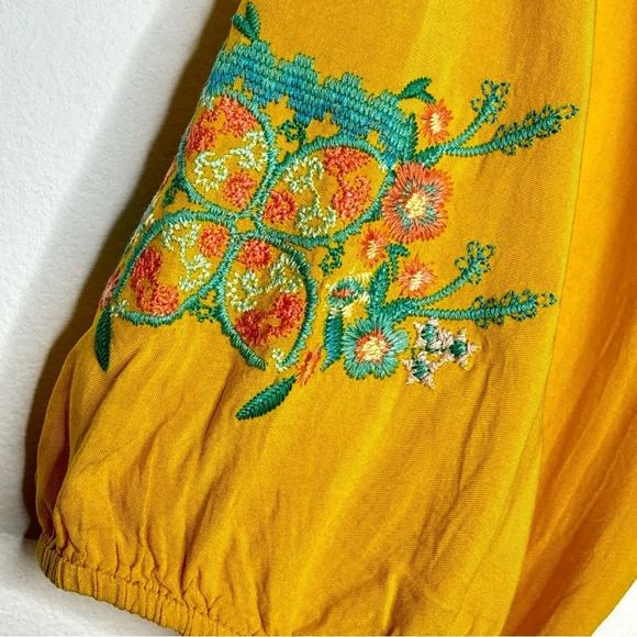 C&C California Blouse Top Women Size 1X Embroidered Floral Peasant Mustard - Picture 3 of 10